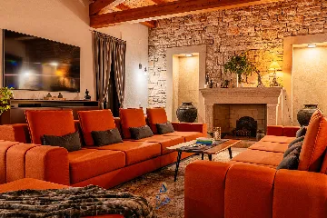 Barban Villa for 8 Guests with Heated Pool