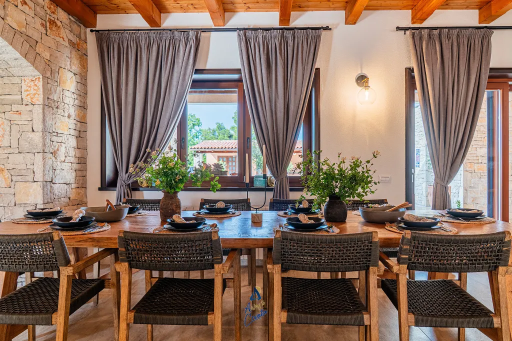 Barban Villa for 8 Guests with Heated Pool