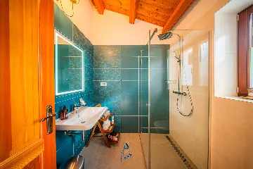 Barban Villa for 8 Guests with Heated Pool