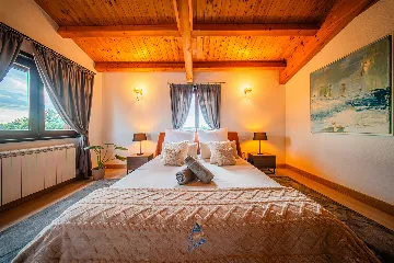 Barban Villa for 8 Guests with Heated Pool