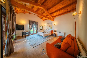 Barban Villa for 8 Guests with Heated Pool