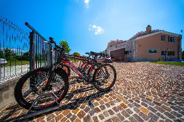 Barban Villa for 8 Guests with Heated Pool