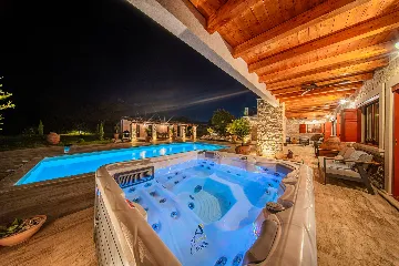 Barban Villa for 8 Guests with Heated Pool