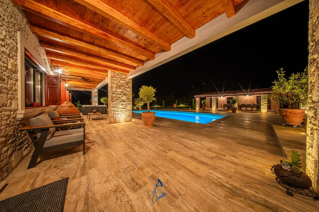 Barban Villa for 8 Guests with Heated Pool