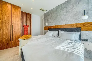 Zatoglav 5-Bed Villa with Heated Pool (Sleeps 10)