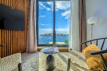 Zatoglav 5-Bed Villa with Heated Pool (Sleeps 10)