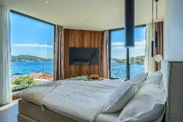 Zatoglav 5-Bed Villa with Heated Pool (Sleeps 10)