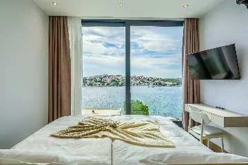 Zatoglav 5-Bed Villa with Heated Pool (Sleeps 10)