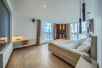 Zatoglav 5-Bed Villa with Heated Pool (Sleeps 10)