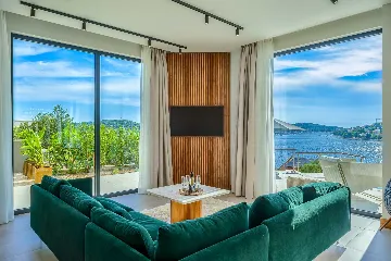 Zatoglav 5-Bed Villa with Heated Pool (Sleeps 10)