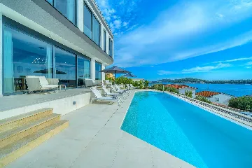 Zatoglav 5-Bed Villa with Heated Pool (Sleeps 10)