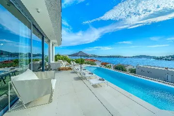 Zatoglav 5-Bed Villa with Heated Pool (Sleeps 10)