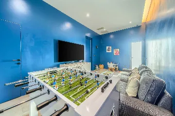 Zatoglav 5-Bed Villa with Heated Pool (Sleeps 10)