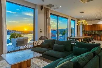 Zatoglav 5-Bed Villa with Heated Pool (Sleeps 10)