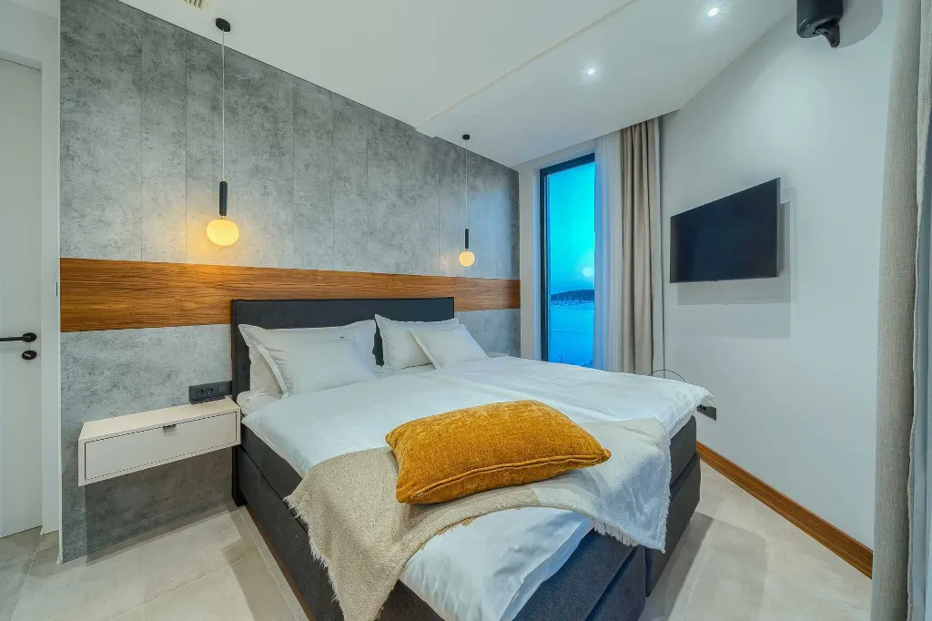 Zatoglav 5-Bed Villa with Heated Pool (Sleeps 10)