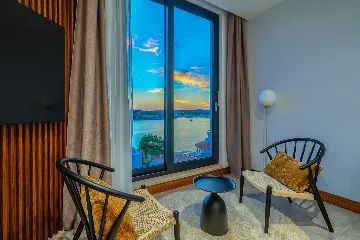 Zatoglav 5-Bed Villa with Heated Pool (Sleeps 10)