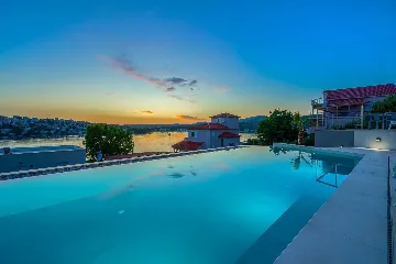 Zatoglav 5-Bed Villa with Heated Pool (Sleeps 10)