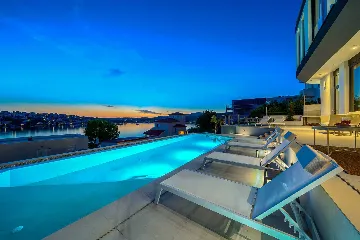 Zatoglav 5-Bed Villa with Heated Pool (Sleeps 10)