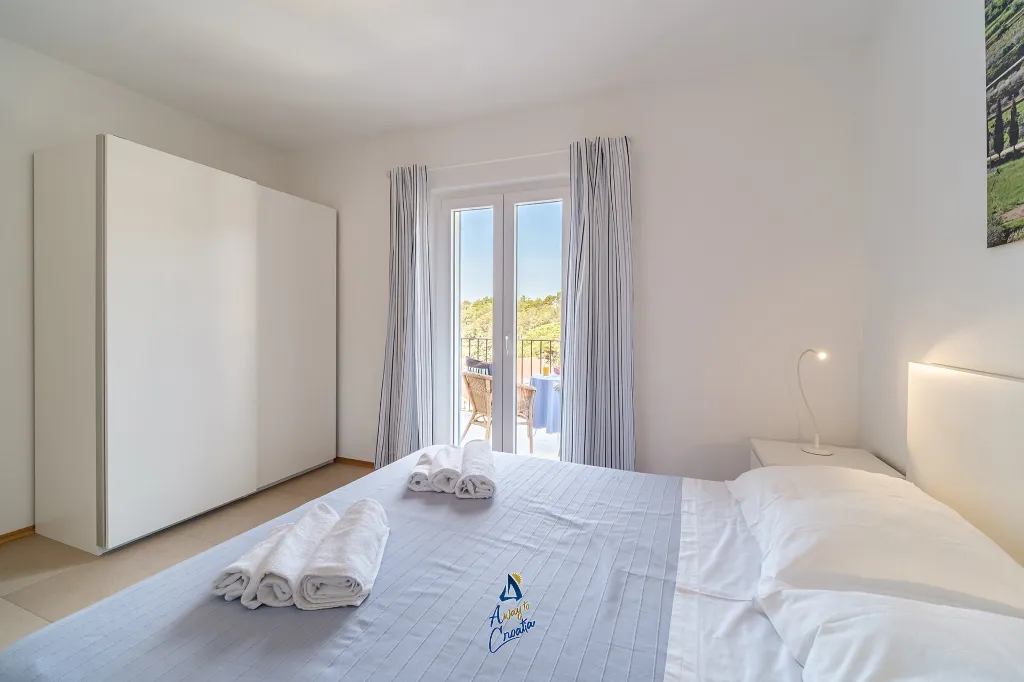 Milna Brač Villa with Heated Pool and Sea Views
