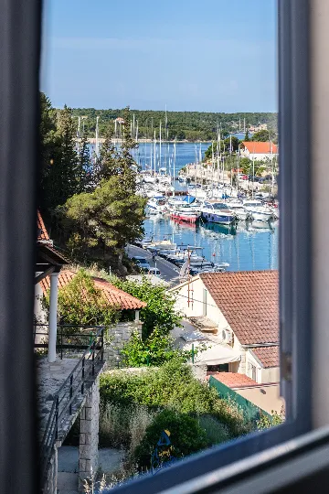 Milna Brač Villa with Heated Pool and Sea Views