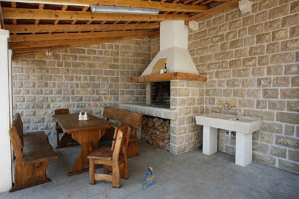 Stari Grad Holiday House with Private Beach & Mooring