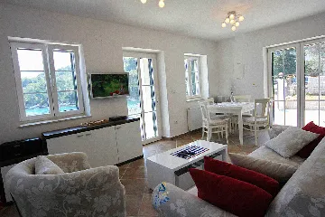 Stari Grad Holiday House with Private Beach & Mooring