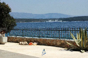 Stari Grad Holiday House with Private Beach & Mooring