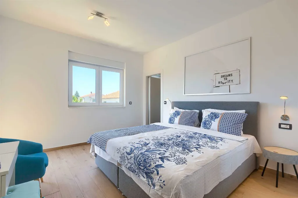 4-Bedroom Villa with Pool in Pula