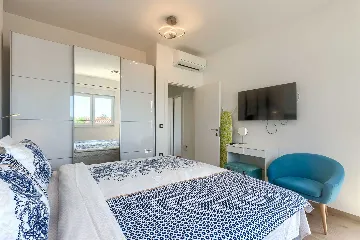 4-Bedroom Villa with Pool in Pula