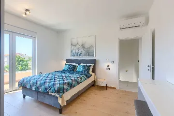 4-Bedroom Villa with Pool in Pula