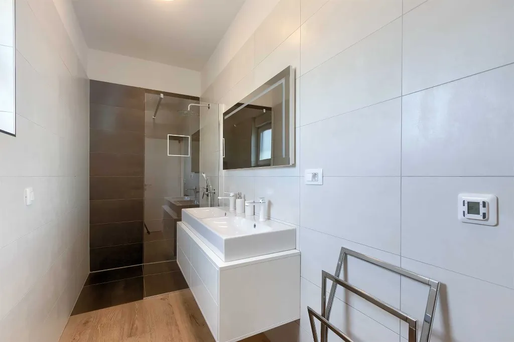 4-Bedroom Villa with Pool in Pula