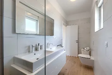 4-Bedroom Villa with Pool in Pula