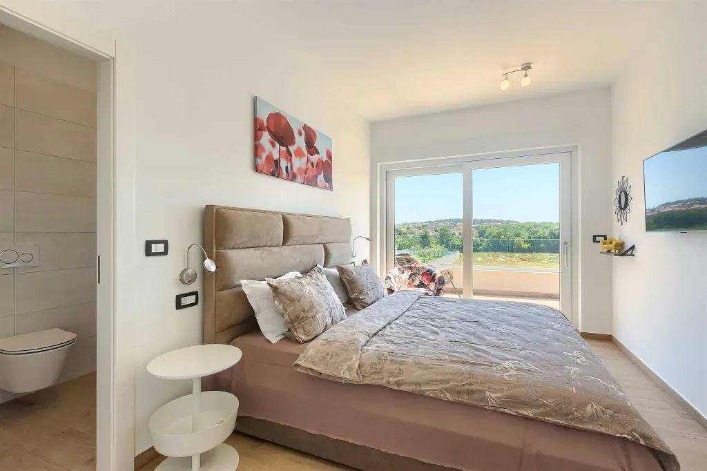 4-Bedroom Villa with Pool in Pula