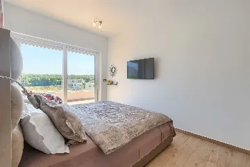 4-Bedroom Villa with Pool in Pula