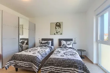 4-Bedroom Villa with Pool in Pula