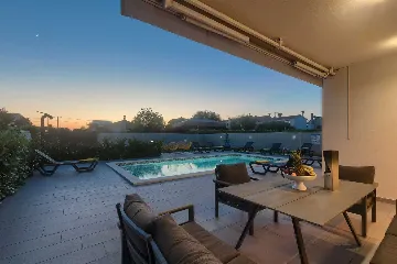 4-Bedroom Villa with Pool in Pula