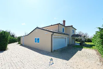 4-Bedroom Villa with Private Pool and Sauna in Vilanija