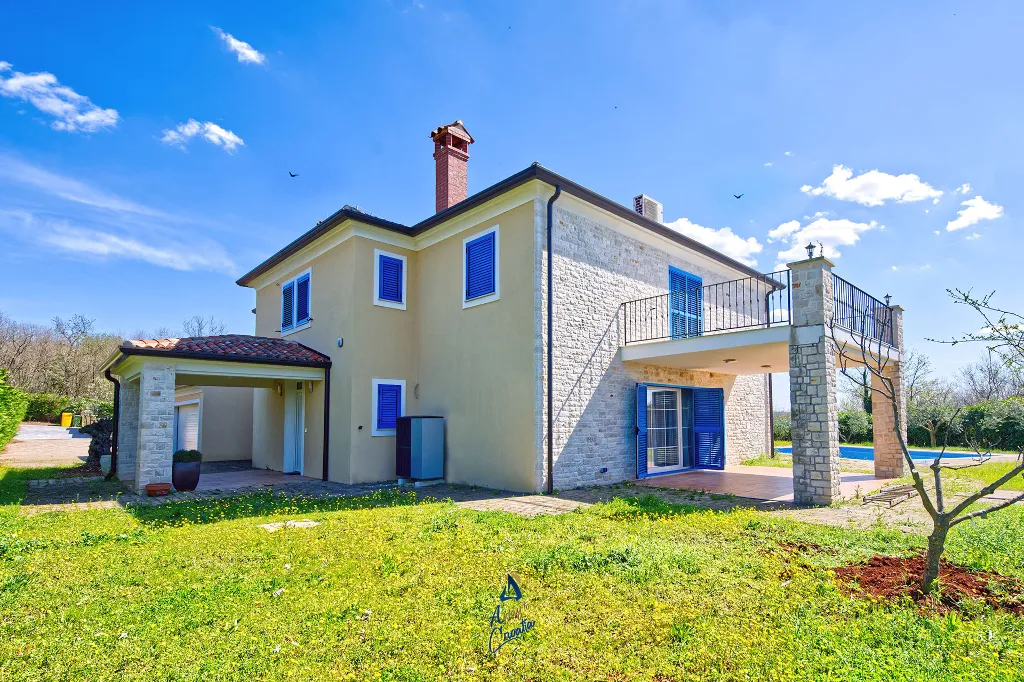 4-Bedroom Villa with Private Pool and Sauna in Vilanija