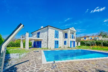 4-Bedroom Villa with Private Pool and Sauna in Vilanija