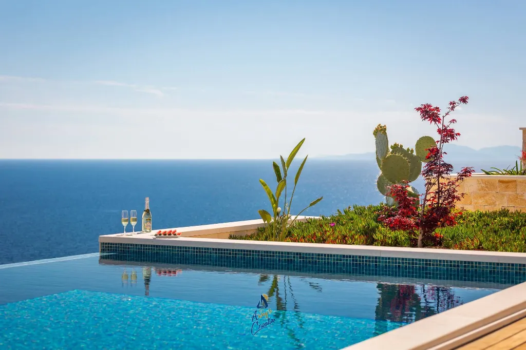 5-Bedroom Villa with Heated Infinity Pool in Sveta Nedjelja