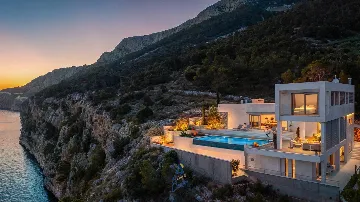 5-Bedroom Villa with Heated Infinity Pool in Sveta Nedjelja