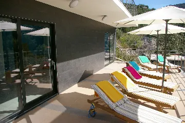 4-Bedroom Villa in Čara for 8 Guests