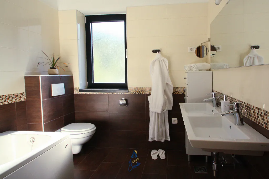 4-Bedroom Villa in Čara for 8 Guests