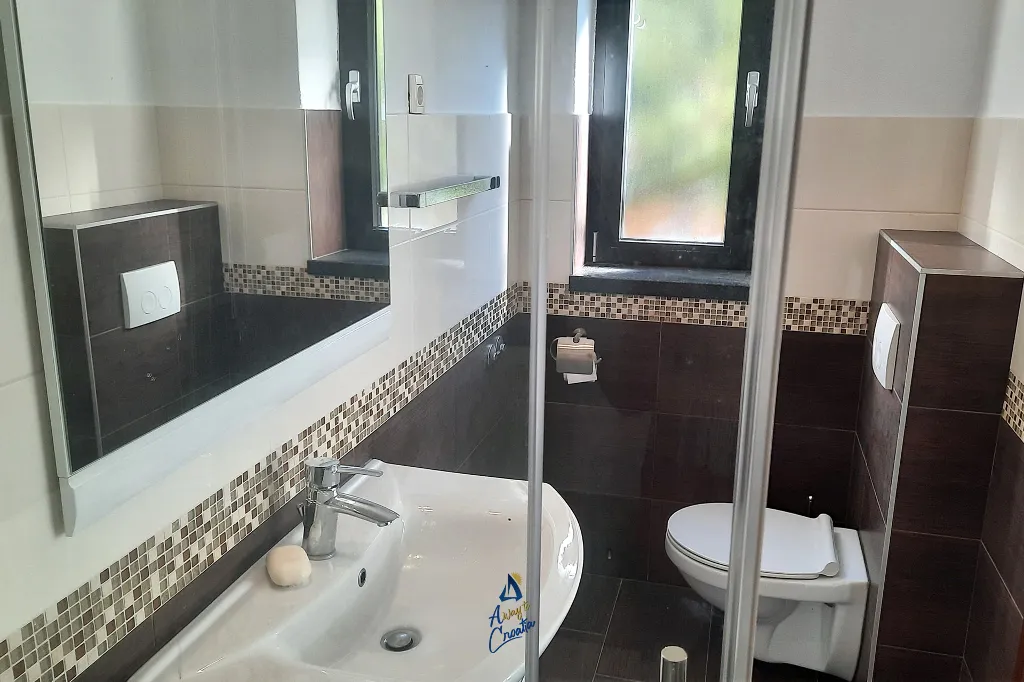 4-Bedroom Villa in Čara for 8 Guests