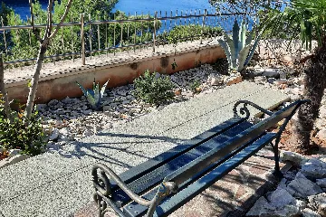 4-Bedroom Villa in Čara for 8 Guests