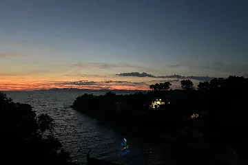 4-Bedroom Villa in Čara for 8 Guests