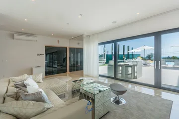 Kaštelir Villa for Up to 10 Guests with Heated Pool