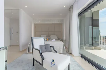 Kaštelir Villa for Up to 10 Guests with Heated Pool