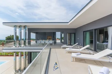 Kaštelir Villa for Up to 10 Guests with Heated Pool