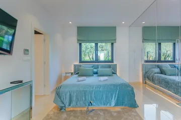 Kaštelir Villa for Up to 10 Guests with Heated Pool